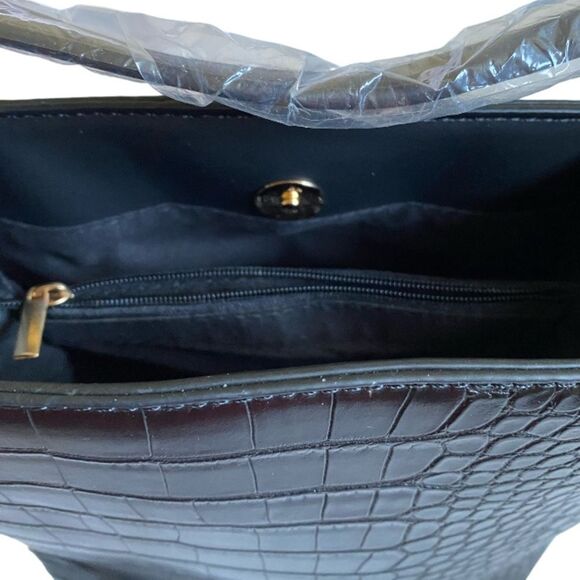 NWT AOTA Elena Crossbody Bucket Bag Black Vegan Leather Mock Croc Texture - Picture 11 of 16